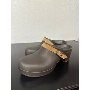 Crocs Sarah Clog Mule Dual Comfort Expresso Rubber Suede Women 10 Neutral Hobbit